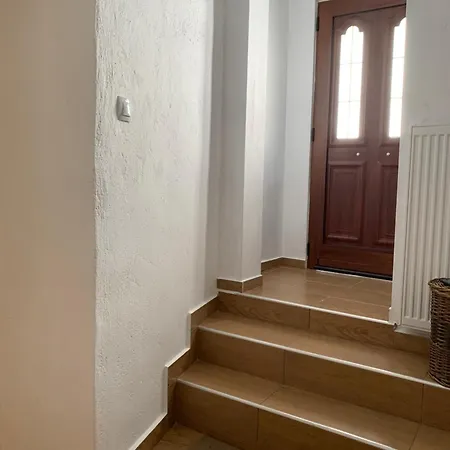 Iras House بيت للعطل *